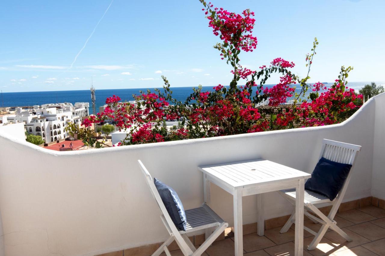 Buenavista Suites Hotel Boutique Санта Еулалия дел Рио Екстериор снимка