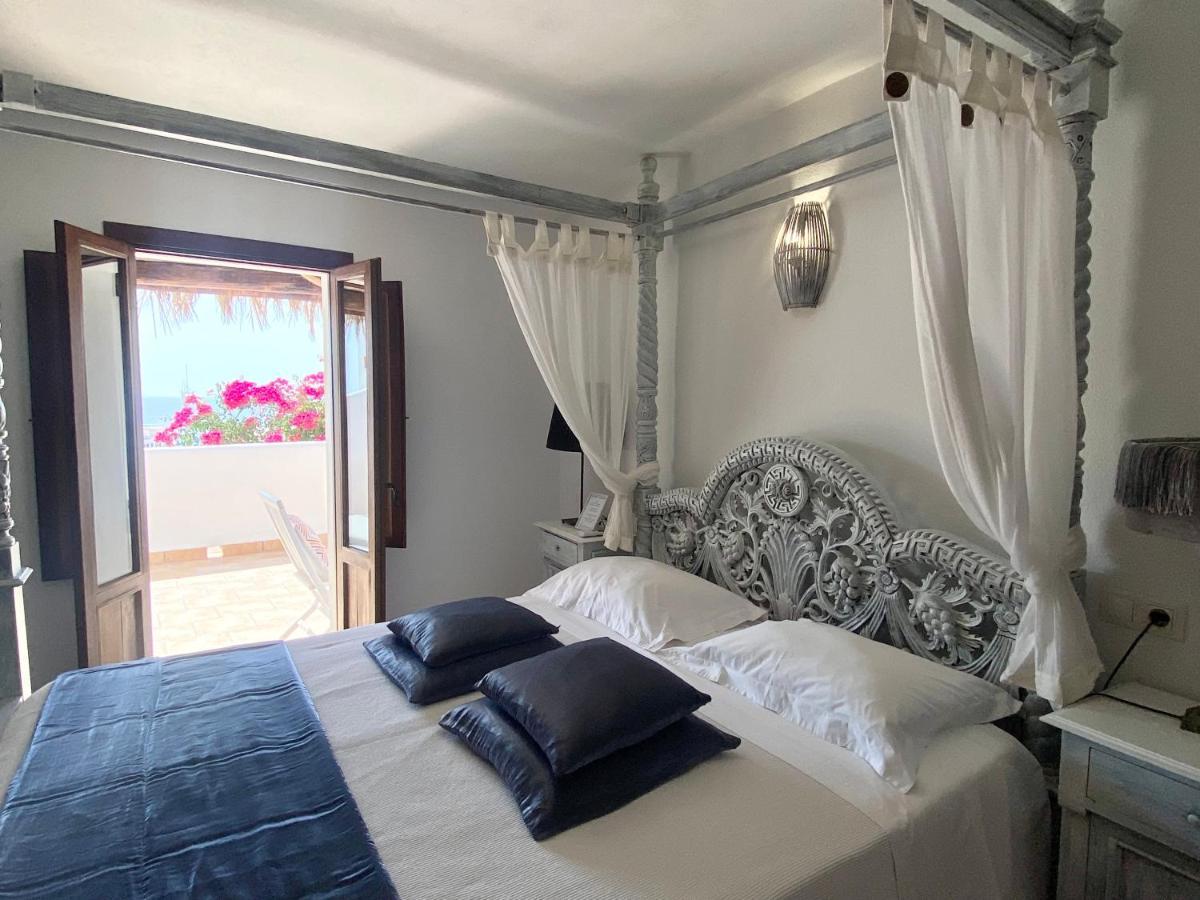 Buenavista Suites Hotel Boutique Санта Еулалия дел Рио Екстериор снимка